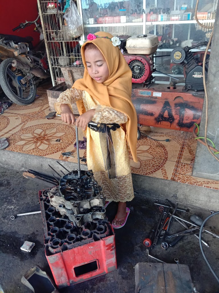 UD Mekar Jaya Motor