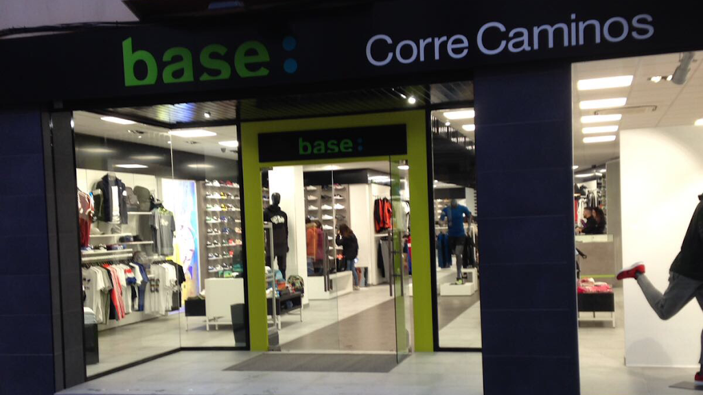 base: Corre Caminos.