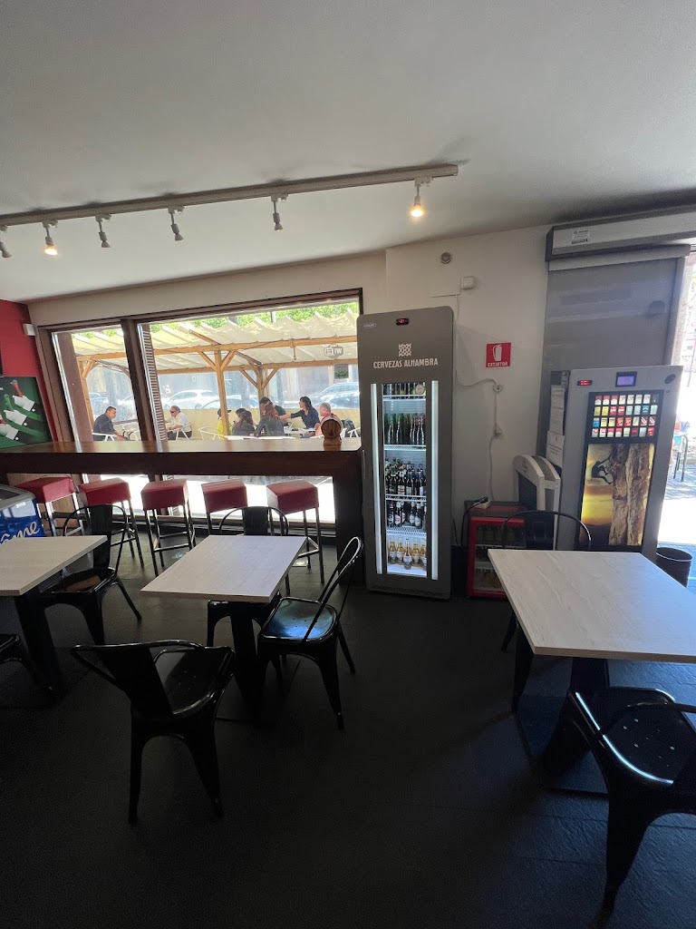 La Trobada Cafeteria.