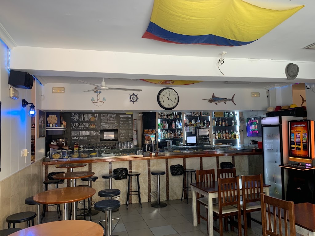 Bar Marina — Ambiente