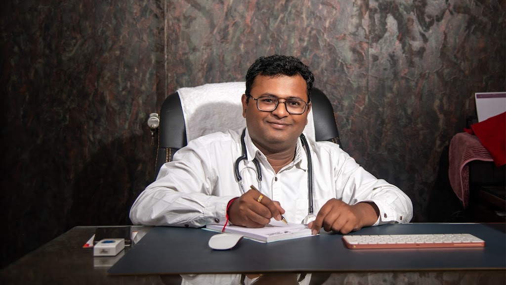 Dr. Dr Shrenik Gugale