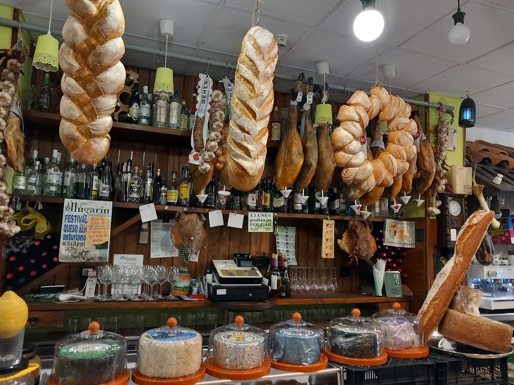 Restaurante Sidreria El Llugarin — Comida y bebida