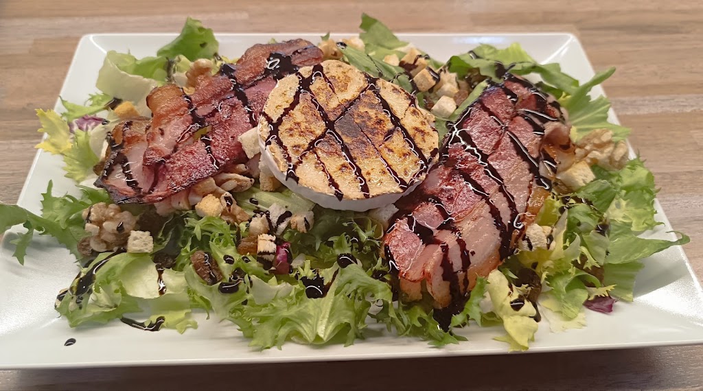La Teca — Comida y bebida