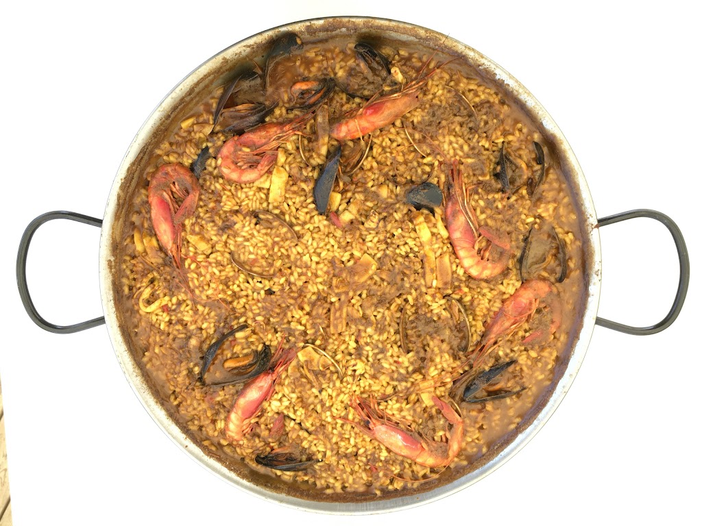 Xiringuito La Perla — Paella