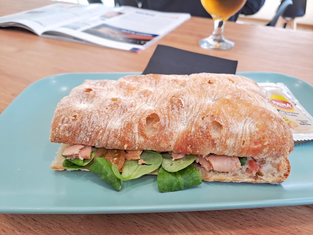 Cafeteria Toc de dolc — Comida y bebida