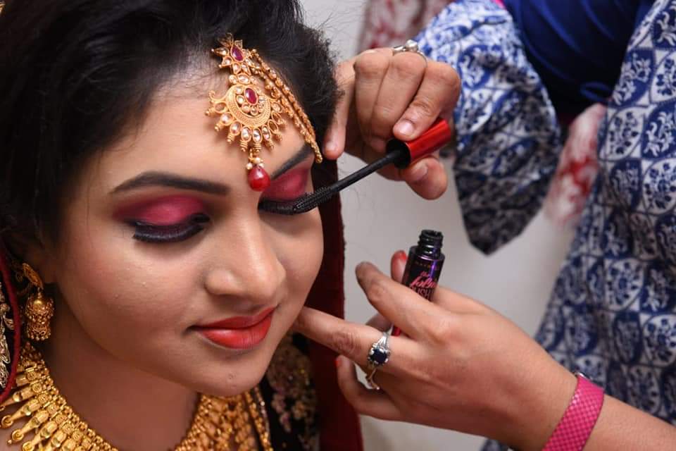 Kavithas Family Salon