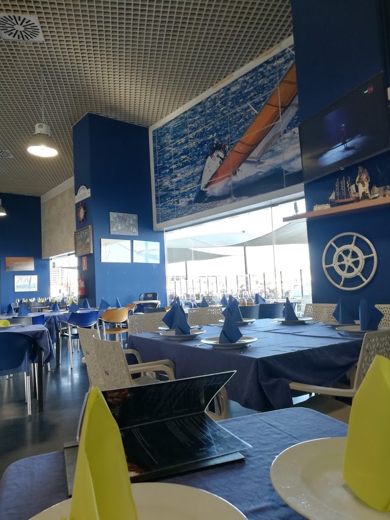 Cantina Marina Seca — Ambiente