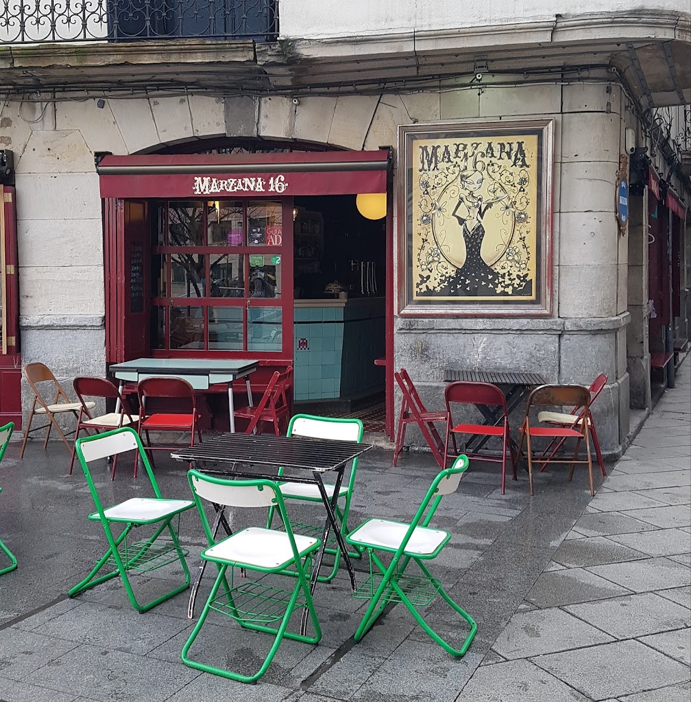 Bar Marzana — Ambiente
