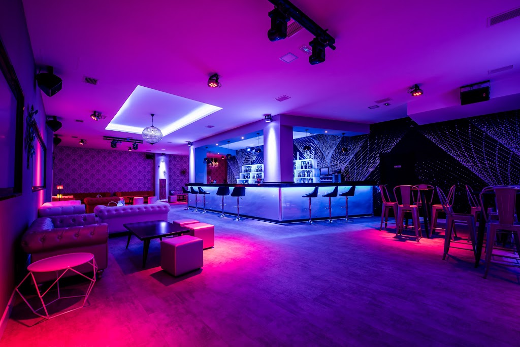 Lux Lounge Bar