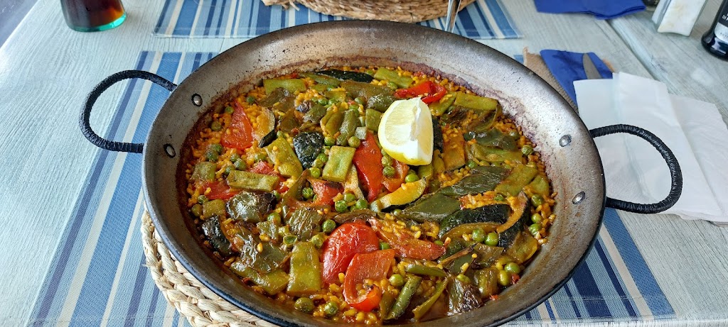 El Bistro Sail & Surf — Paella