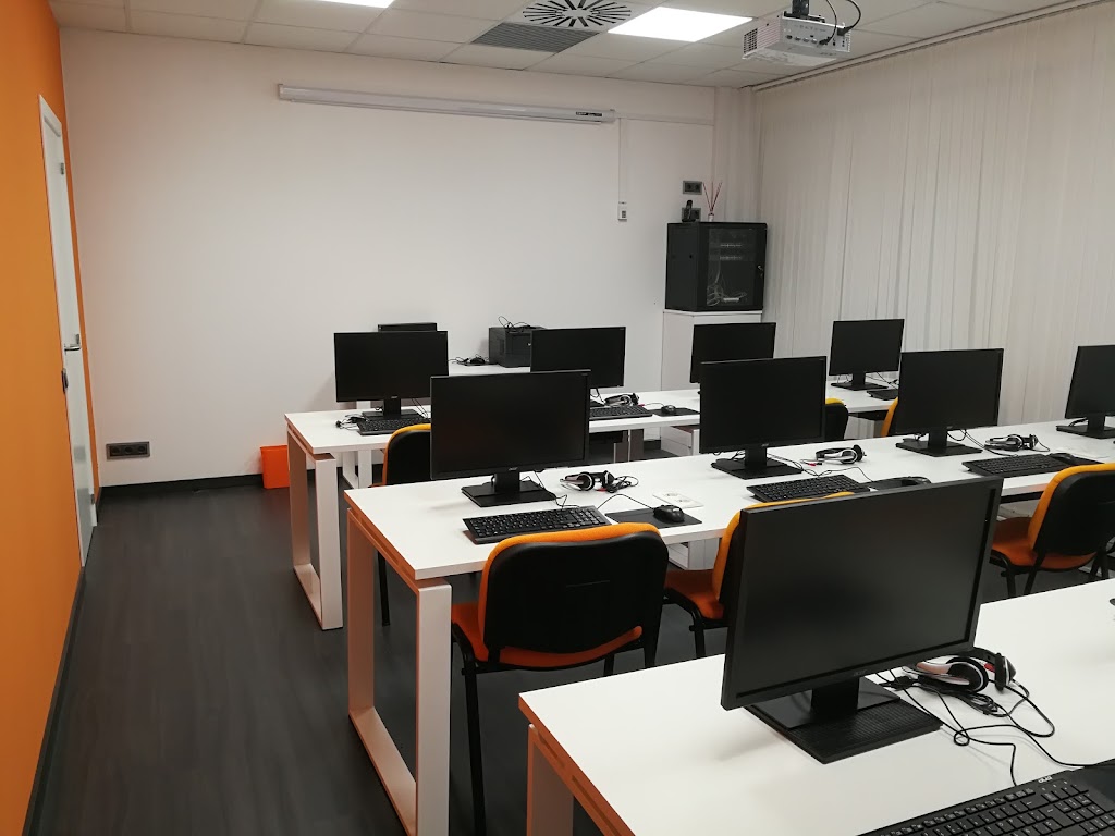 MILLENIUM ACADEMY — Del propietario