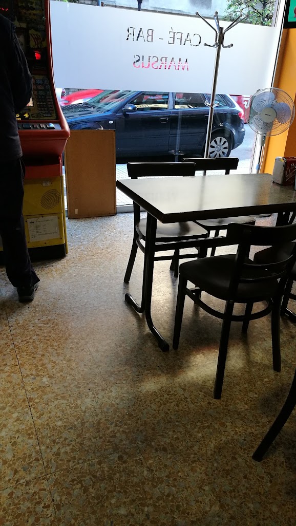 Cafe Bar Marsus — Ambiente