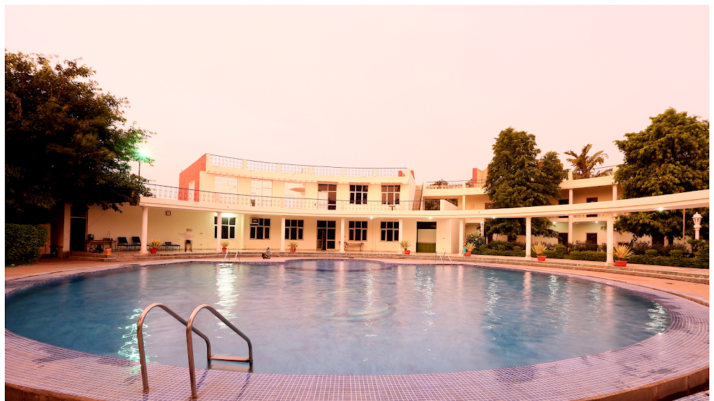 Shakunt Resort