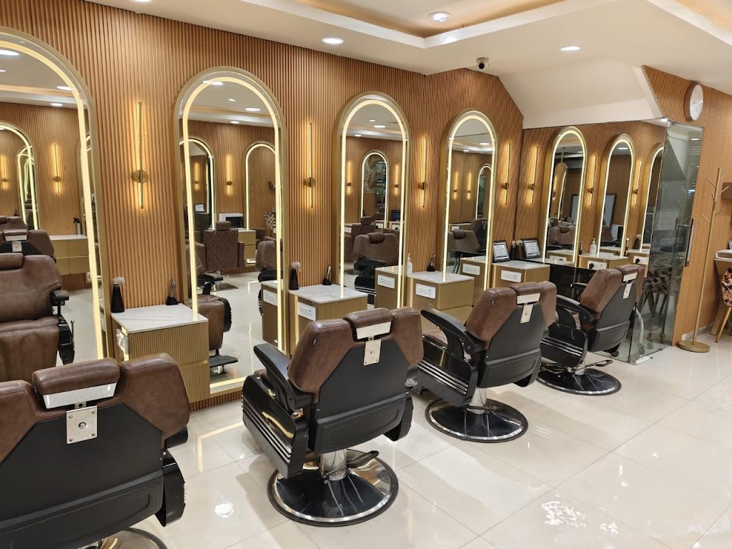 Cut Style Salon Sector 31 Gurugram