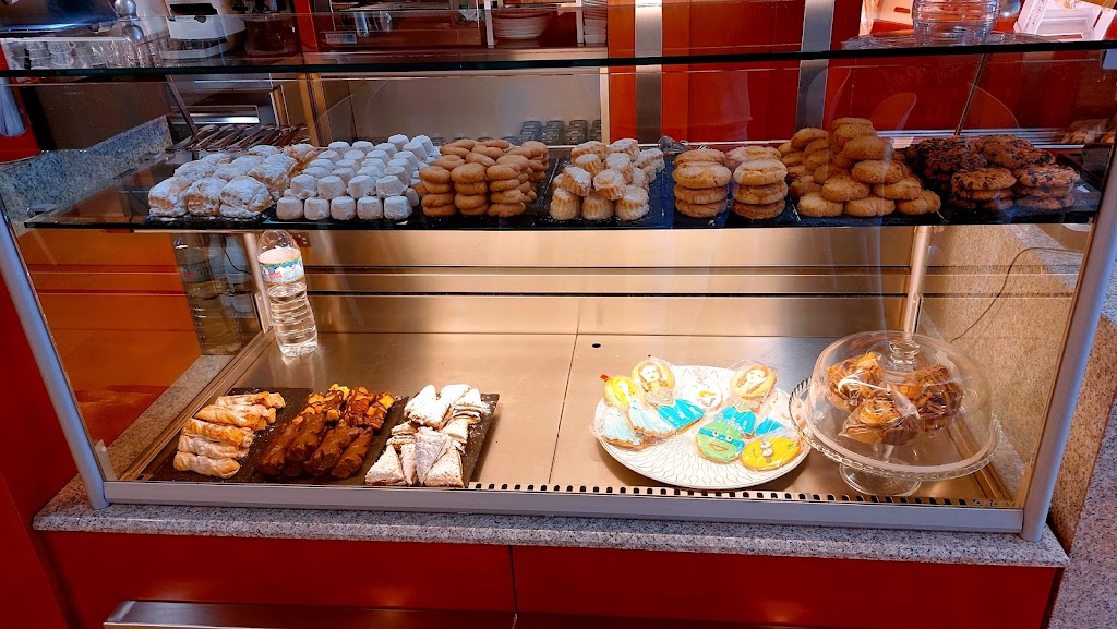 DESPACHO DE PAN DULCES BOLLERIA Nicolas Salas.