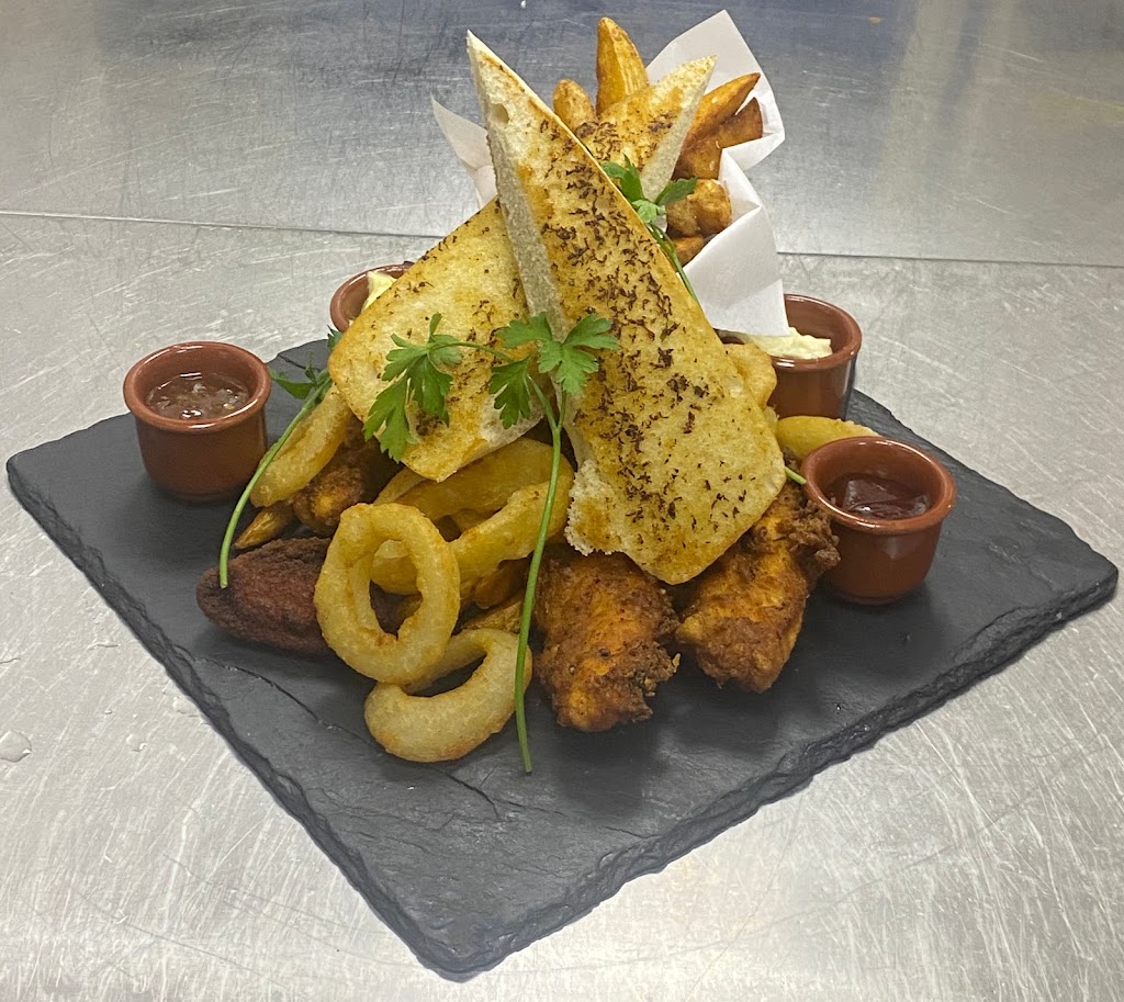 Rendezvous Restaurant — Comida y bebida