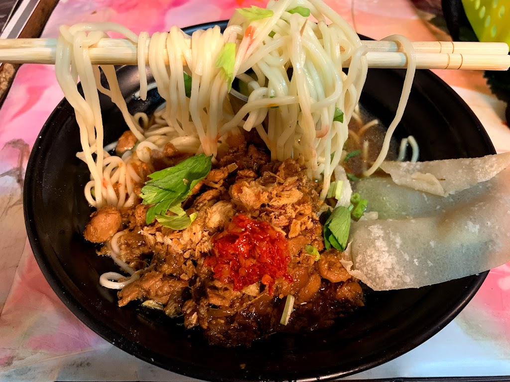尤莉印尼小吃店(Warung Mbak Yuli) 的照片