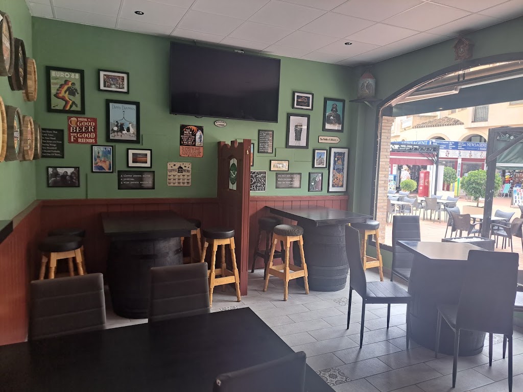 The 19th Hole — Ambiente