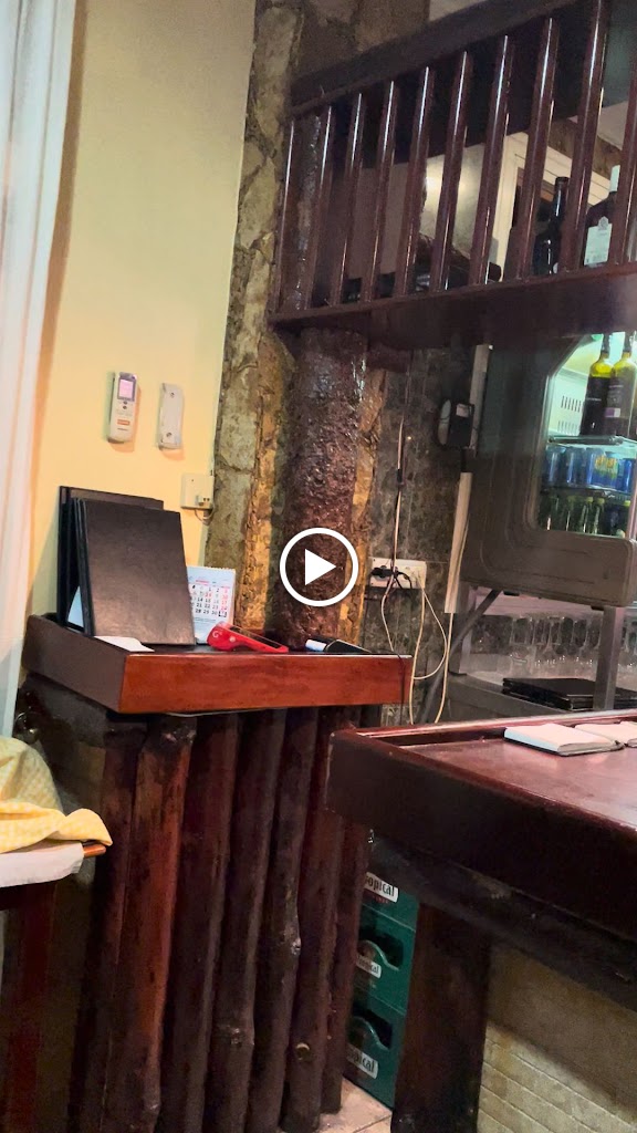 Restaurante Grill El Lechon — Videos