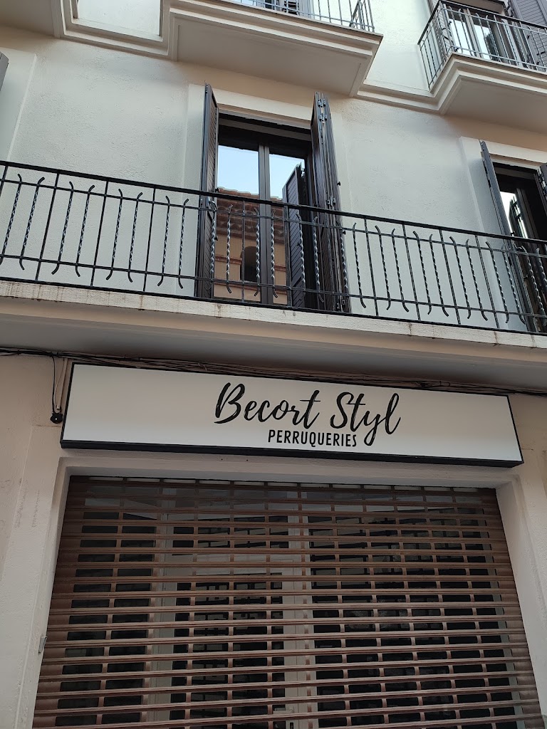 Becort Styl Perruqueries — Del propietario