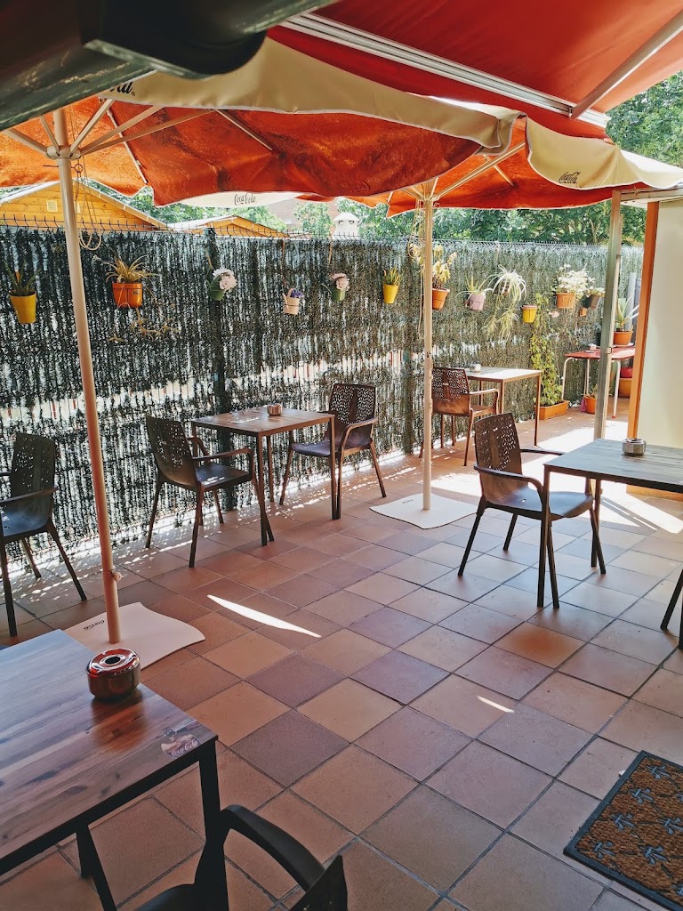 Cafeteria Restaurant La Moreneta — Ambiente