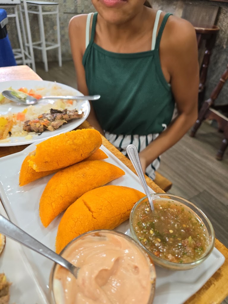 Fusion Latina Illescas — Comida y bebida