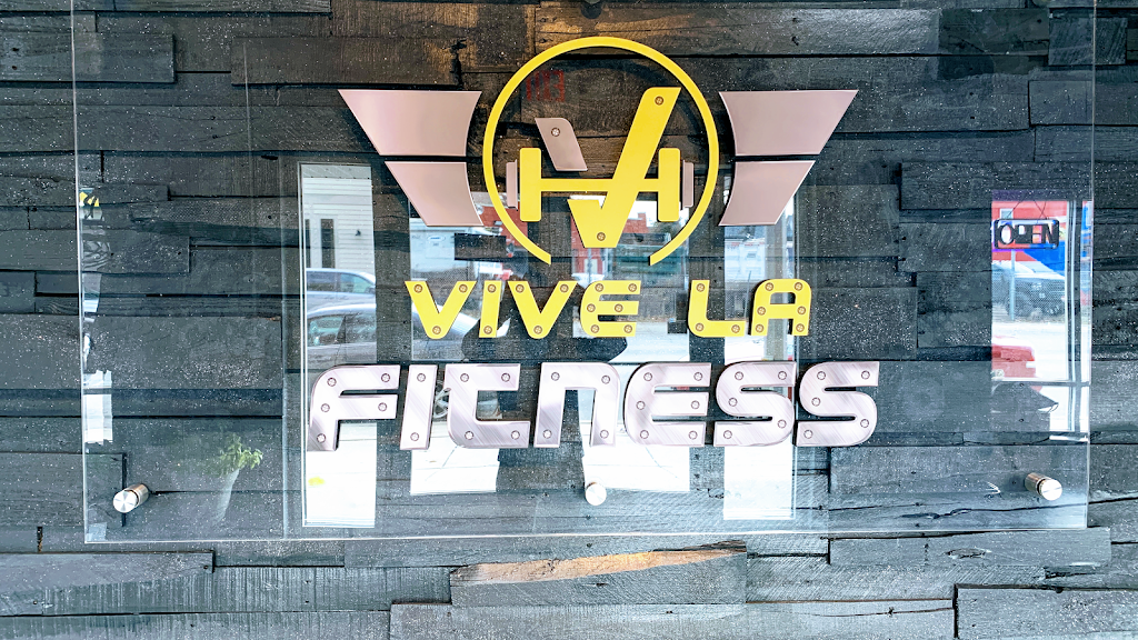  Vive La Fitness