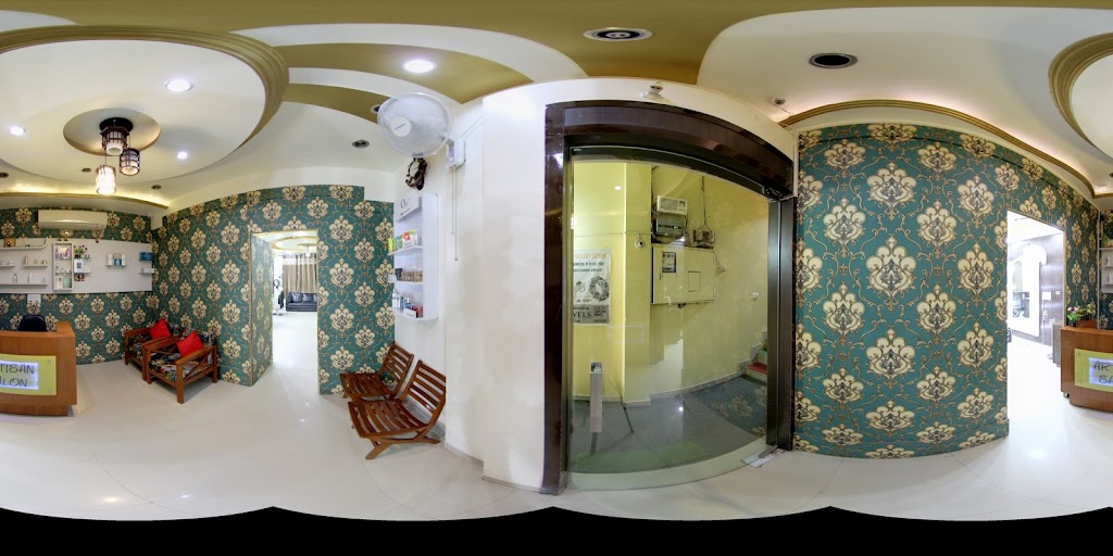 Artisan Unisex Salon Best Beauty Parlour Beauty Parlour For Men And Women