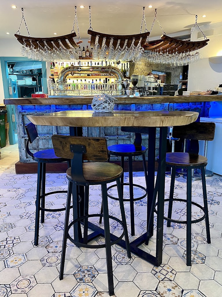Bar restaurante La Dorada de Plata — Ambiente