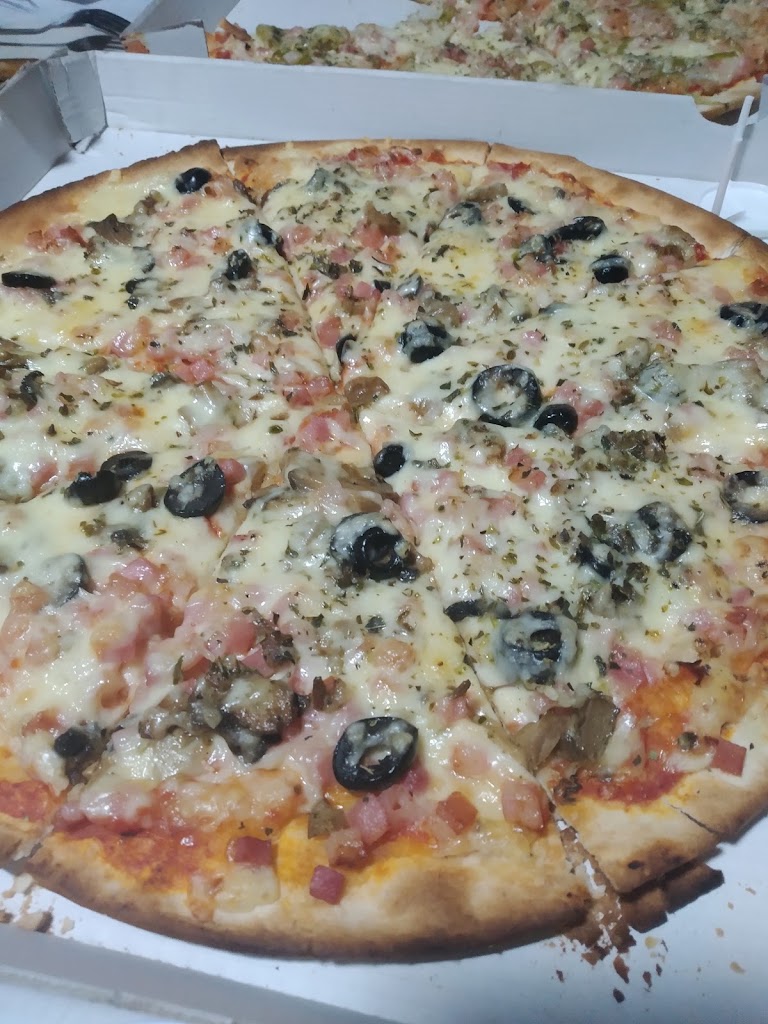 Pizzeria Capricci — Pizza