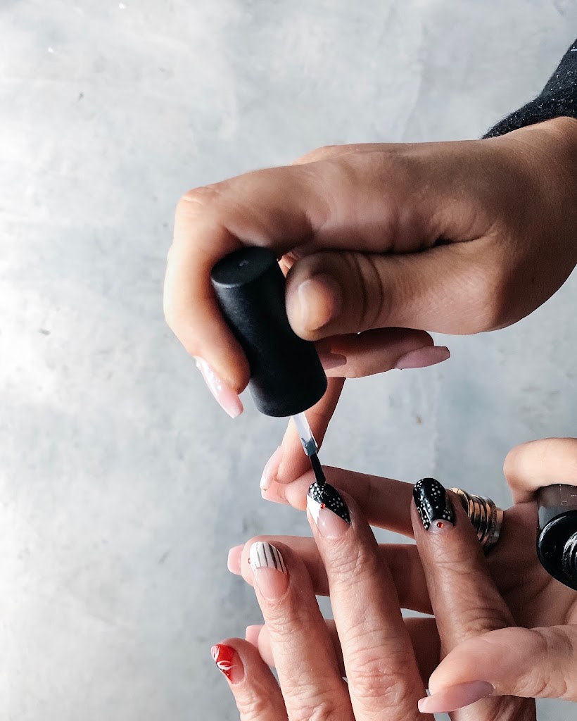 Lupi Nails — Del propietario