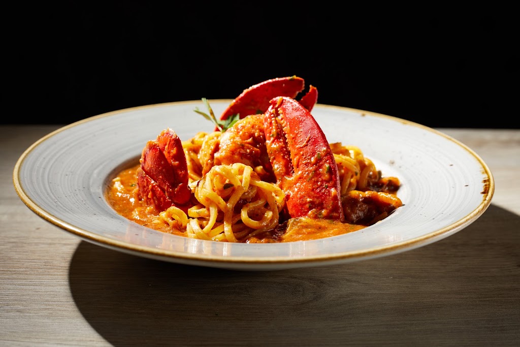 Restaurante La Greppia | Paseo Mallorca — Comida y bebida