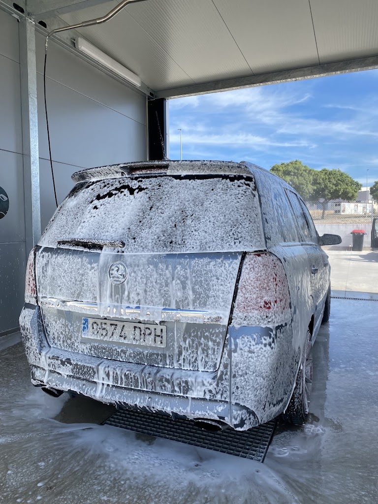 Lavadero F Clean — Servicio de lavado de coches