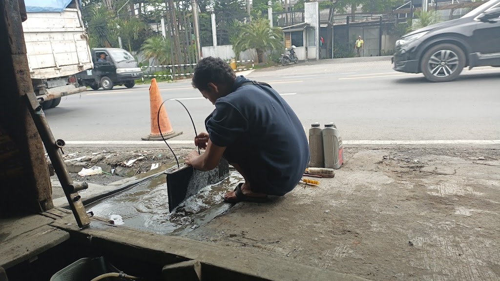 Bengkel Las dan Radiator