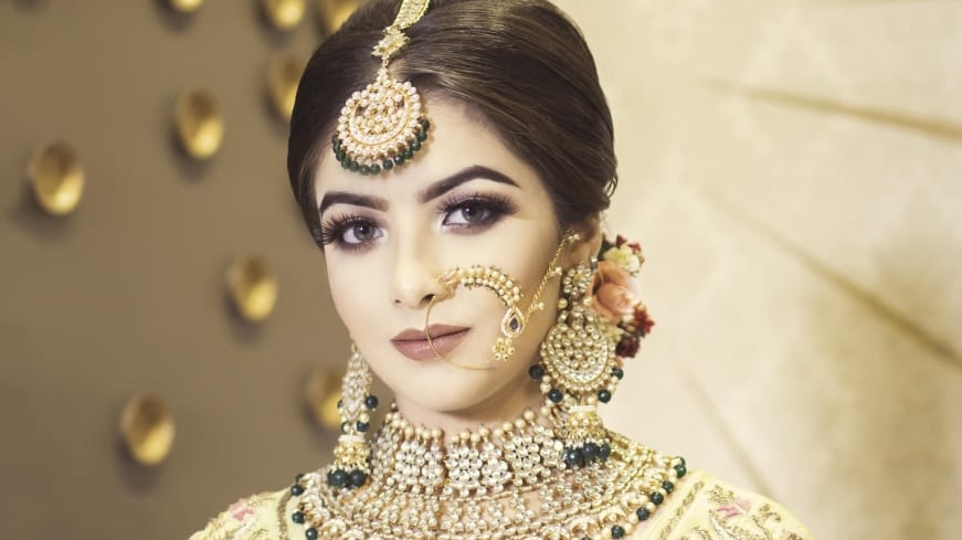 Colour Lounge Lawrence Rd Luxe Salon Best Salon In Amritsar Hair Skin Makeup Nails Clinic Laser Dental