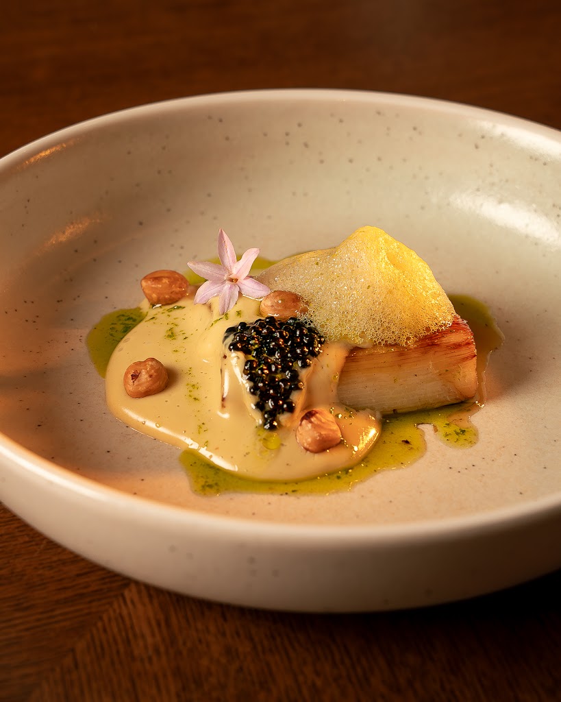 Restaurante HIU — Comida y bebida
