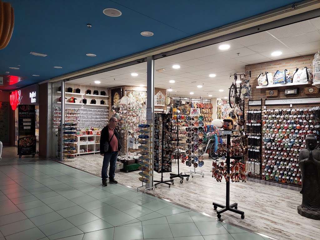 Puerto Marina Shopping