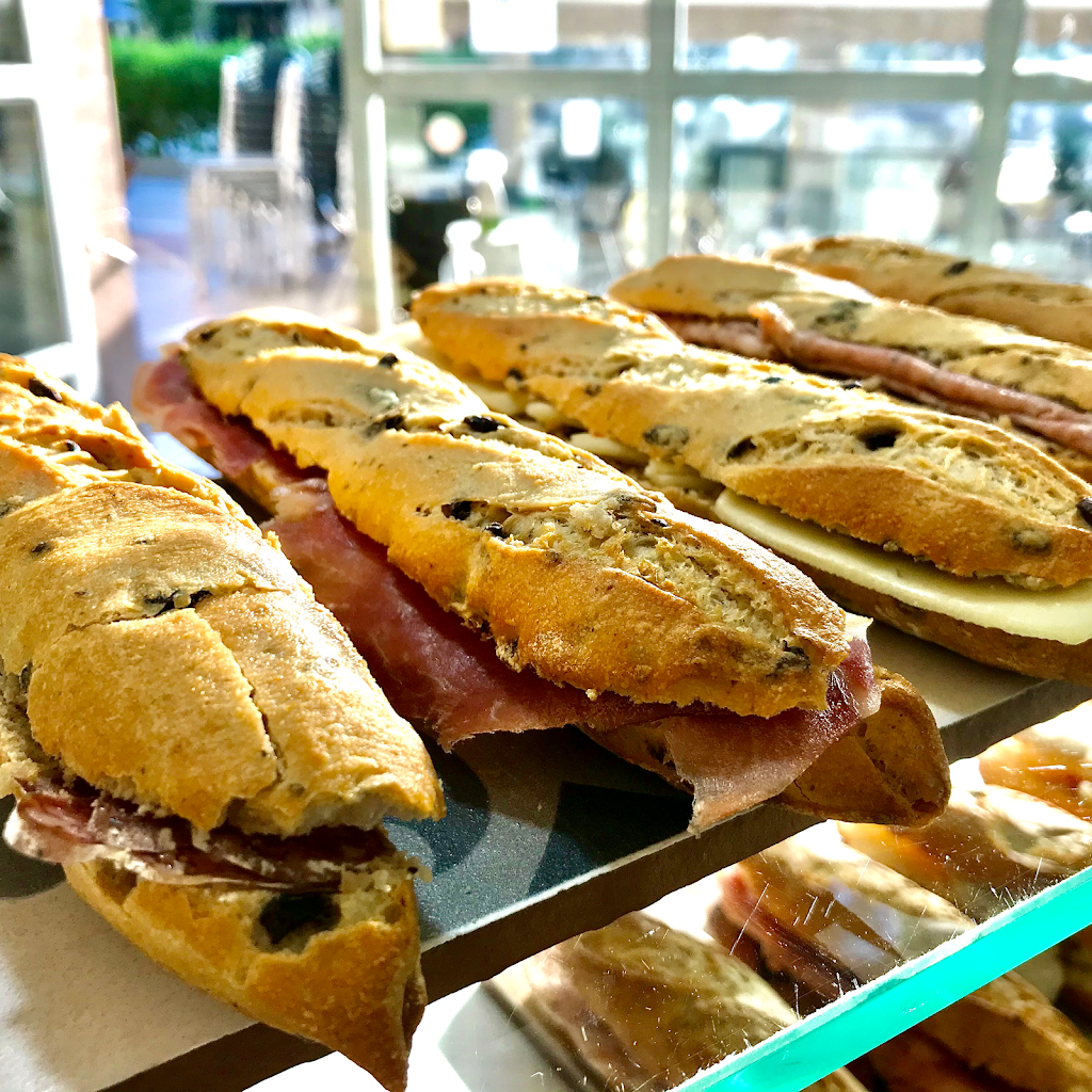 Rustic — Sandwich