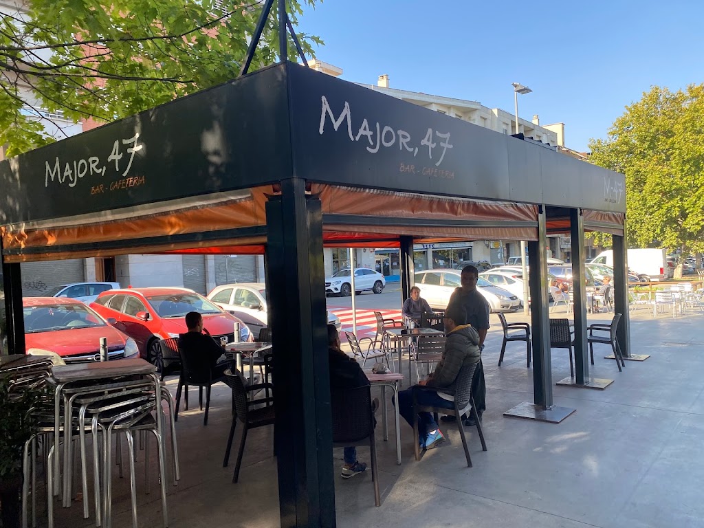 Mayor 47 — Ambiente