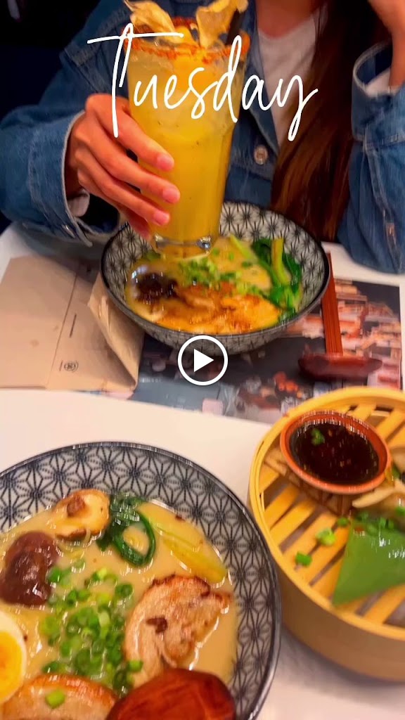UDON Bilbao Abando — Comida y bebida