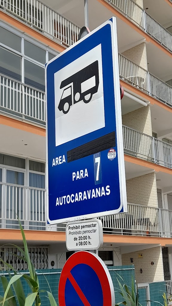 Parking caravanas diurno — Signo