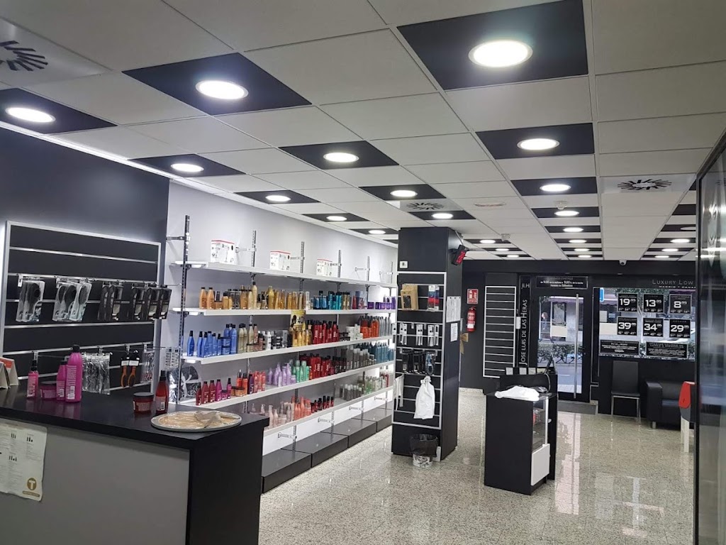 JLH Peluquerias — Interior