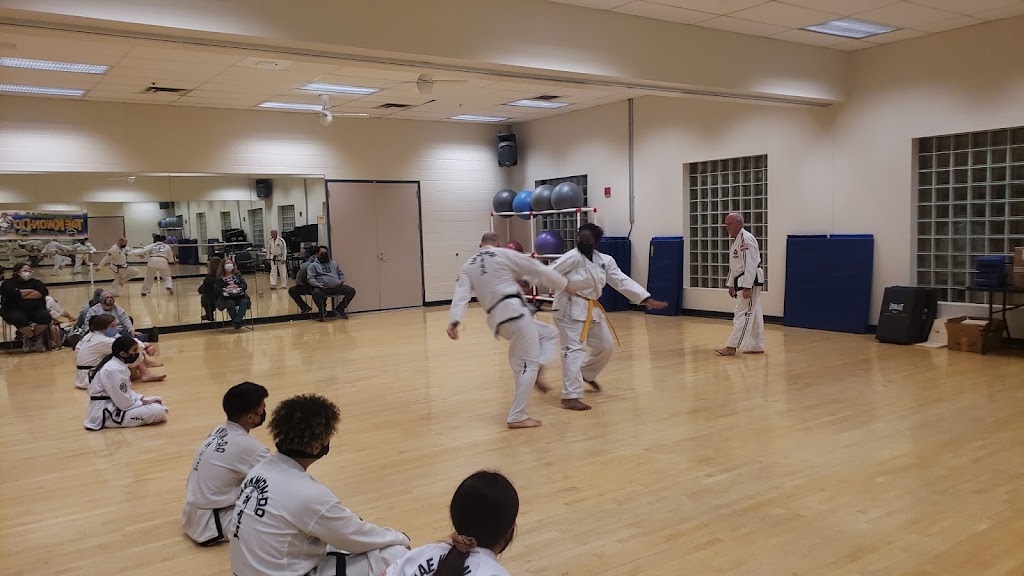 Stone Taekwon-Do