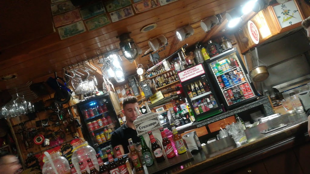 Cruzcampo Bar La Reja "Animo"