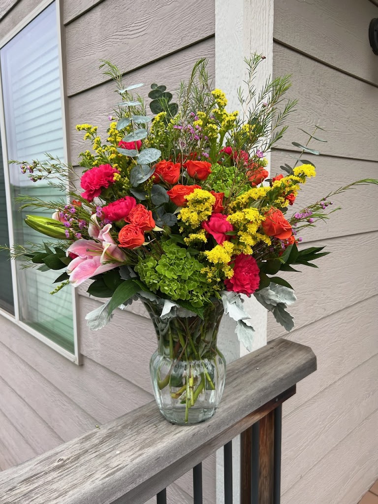 Laurie Anne's House of Flowers