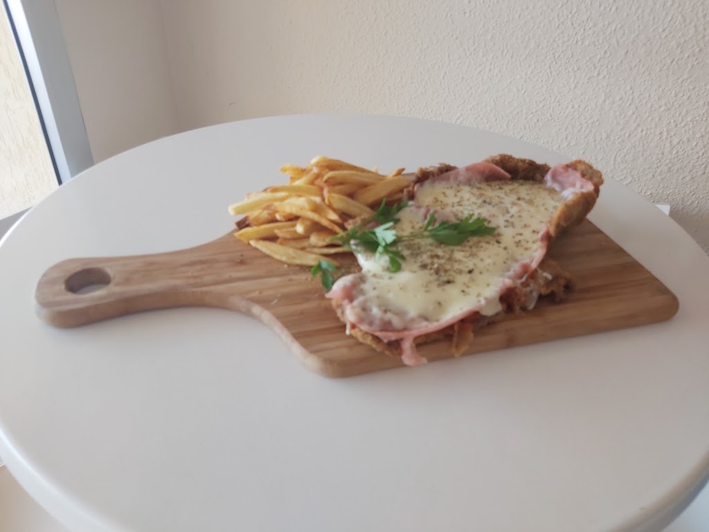 Bar Carpe Diem — Comida y bebida