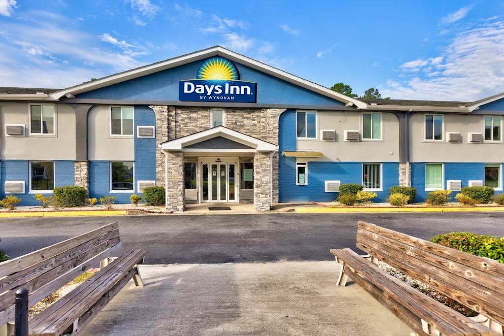 Days Inn by Wyndham Savannah Gateway I-95 - Hotel in Savannah , United States of America