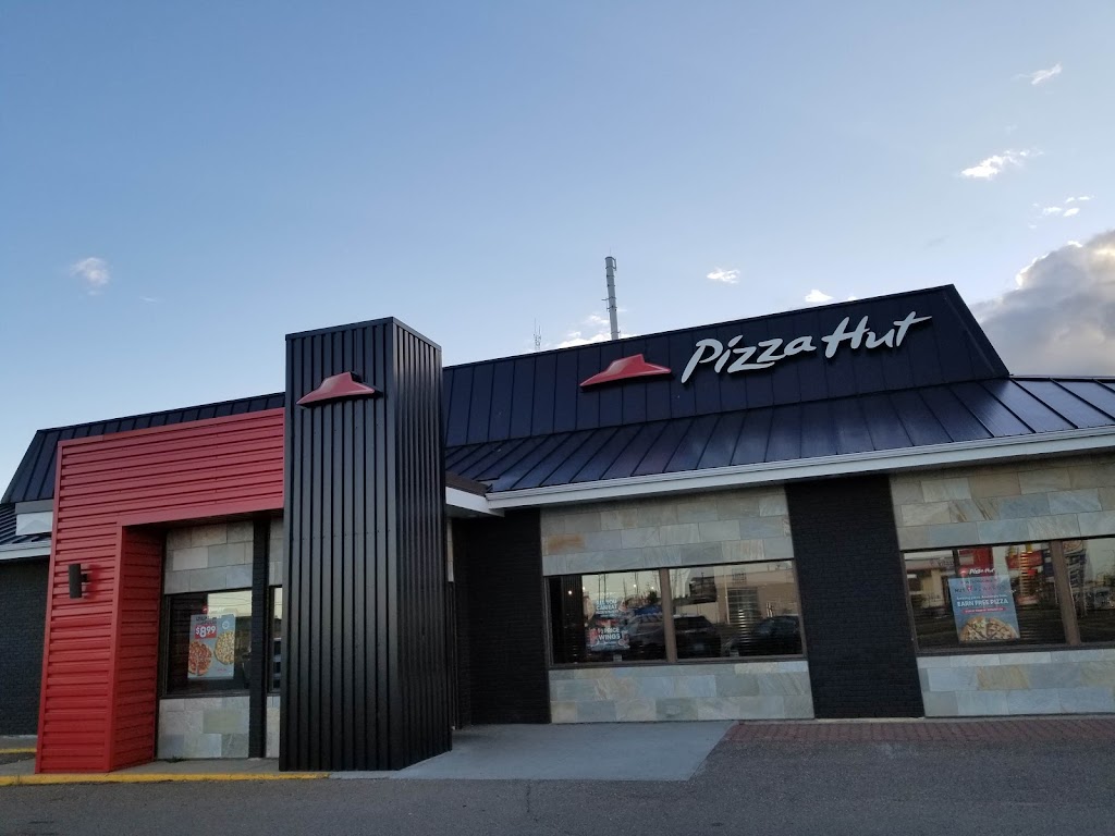 Pizza Hut in Lloydminster