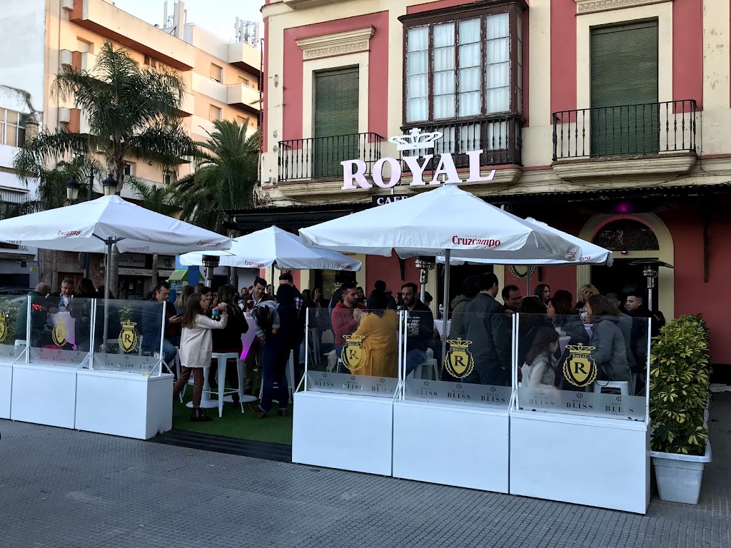 Royal Cafe y Copas