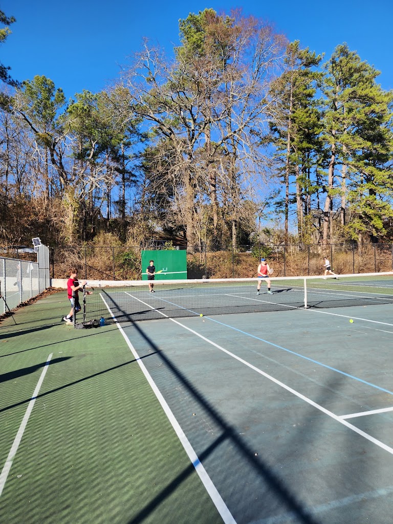 Crestwood Pickleball and Tennis Courts